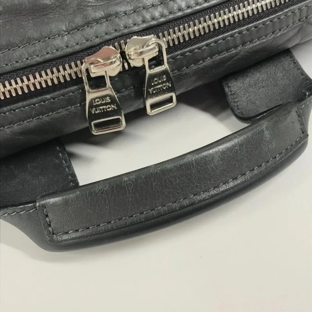 LOUIS VUITTON M50445 V line Fast Belt Bag Crossbody Bags body bag Leather gray - Picture 12 of 16